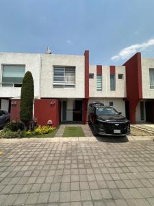 Casa en renta en Toluca, Fracc. La Rivera II, 180 mt2, 3 recamaras