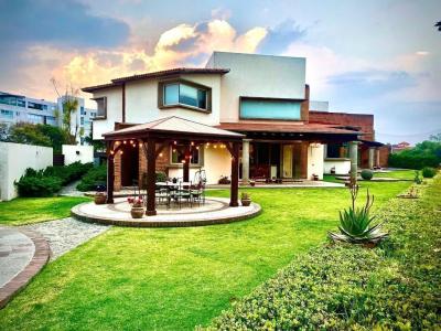 Casa en renta en Lomas Country Club con 7 Recámaras, 1500 mt2, 7 recamaras