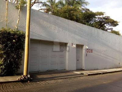 Casa sola en renta en Lomas de Cortes / Cuernavaca (Morelos), 800 mt2, 6 recamaras