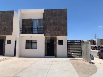 Casa sola en renta en Cantares Residencial, Juárez, Chihuahua, 126 mt2, 3 recamaras