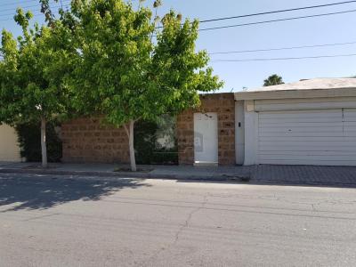 Casa sola en renta en Granjas San Isidro, Torreón, Coahuila, 400 mt2, 4 recamaras