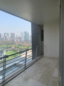 Departamento en Renta en torre Ducal, Bosque real, 280 mt2, 3 recamaras