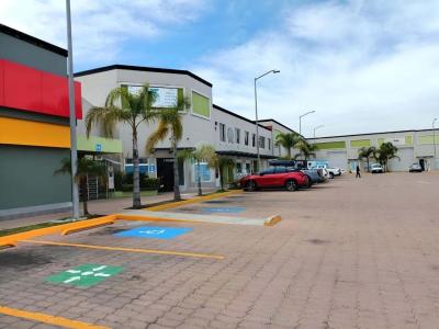 Local o bodega en RENTA de triple altura en Prol. Luis Pasteur Sur, Cimatario, Querétaro, 62 mt2