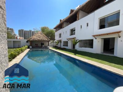 Villa Santorini en venta en Acapulco, 245 mt2, 3 recamaras
