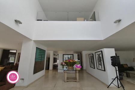 Casa sola venta Fuego- Jardines del Pedregal, 800 mt2, 4 recamaras