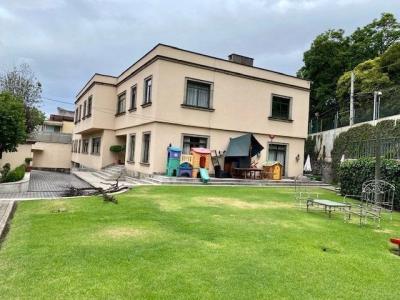 Casa en Venta en Colonia Campestre, 1380 mt2, 6 recamaras