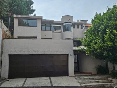 SE VENDE CASA EN PASEO DE LAS LOMAS , UBICADISIMA , 345 mt2, 3 recamaras