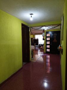 Casa en venta en Las Alamedas Atizapán para actualizar, 120 mt2, 4 recamaras