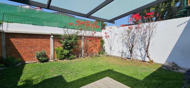 SE VENDE CASA EN LAS ARBOLEDAS, 230 mt2, 3 recamaras