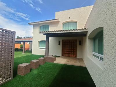 Casa en venta en Loma de Valle Escondido, 500 mt2, 5 recamaras