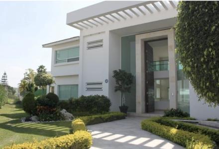 Casa en venta en Fraccionamiento Lomas de Cocoyoc 3 Recámaras, 535 mt2, 3 recamaras