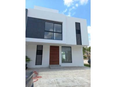 Hermosa Casa en venta en Residencial Arbolada, 225 mt2, 3 recamaras