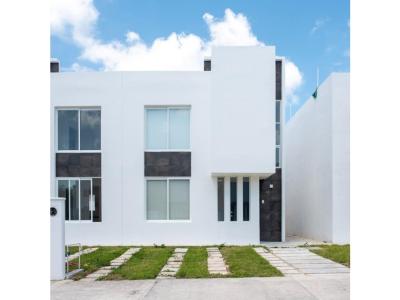 Casa Nueva Residencial Villa Maya Cancún a Precio de Departamento, 95 mt2, 3 recamaras