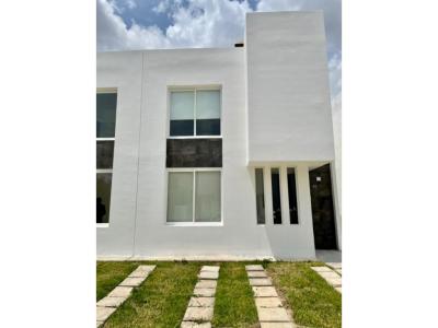 Casa nueva en VENTA de OPORTUNIDAD en el Residencial Villa Maya, 119 mt2, 3 recamaras