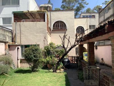 Casa en venta en Barrio del Niño Jesús, 563 mt2, 6 recamaras