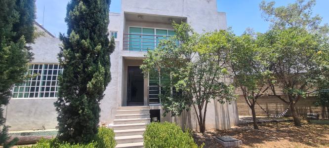 Casa en venta en Lomas del Bosque 4 Recámaras, 190 mt2, 4 recamaras