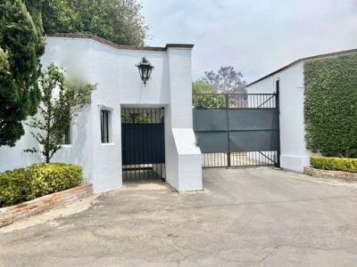 Excelente Casa en Condominio Horizontal en Olivar de Los Padres, 490 mt2, 5 recamaras