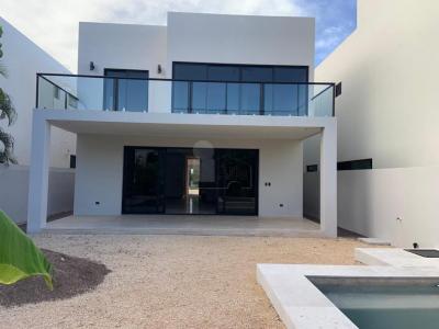 Casa Venta en Lagos del Sol Residencial 4 recs y 4.5 baños, Cancún Quintana Roo, 357 mt2, 4 recamaras