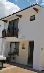 Casa en condominio en venta en Amberes Residencial, León, Guanajuato, 119 mt2, 3 recamaras