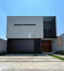 Casa en venta en Querétaro, fraccionamiento Altozano., 302 mt2, 4 recamaras