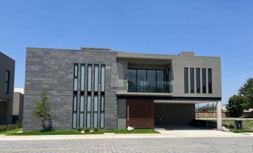 Casa Nueva en Venta, zona residencial San Mateo Atenco, Estado de México, 309 mt2, 3 recamaras