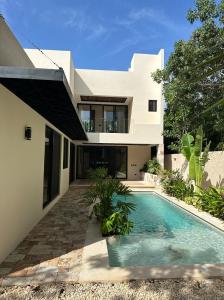 Casa En Condominio en venta en Playa del Carmen 3 recámaras, 247 mt2, 3 recamaras