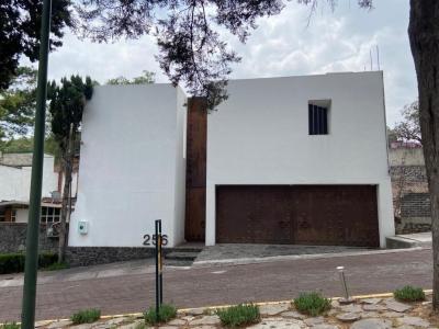 Casa en Venta en Colinas del Bosque, Tlalpan, 558 mt2, 3 recamaras