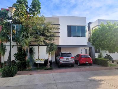 Vive en el Lujo de Solares Residencial - Coto 5, Zapopan, 217 mt2, 3 recamaras