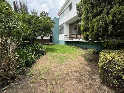 Casa en Venta, Tecamachalco, Calle cerrada, 317 mt2, 3 recamaras