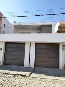 Casa en venta, Col. Las Huertas, León Gto ., 150 mt2, 4 recamaras
