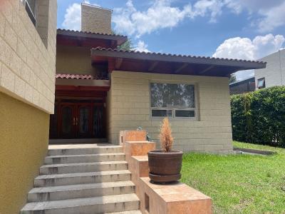 Casa en venta en Club de Golf los Encinos 4 recámaras, 689 mt2, 4 recamaras