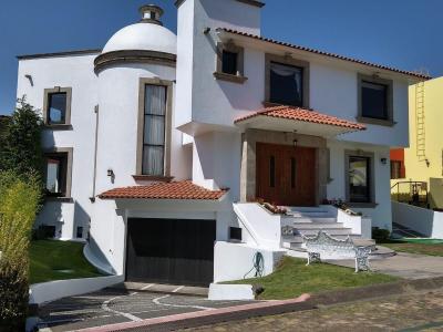 Casa en Venta, 4 recamaras en el Club de Golf los Encinos, 550 mt2, 4 recamaras