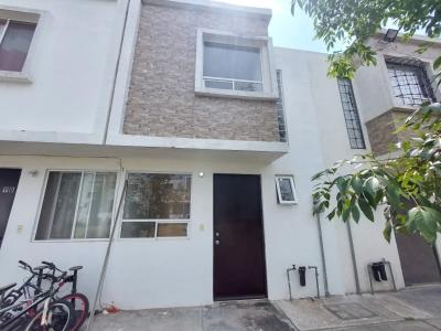 Casa en Bosques de Lerma con salida rápida a CDMX., 68 mt2, 2 recamaras