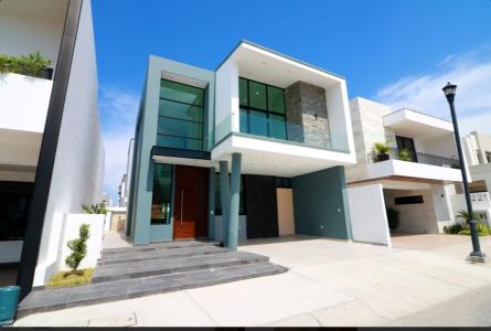 CASA NUEVA EN VENTA EN FRACCIONAMIENTO PARAISO MARINA MAZATLÁN , 330 mt2, 4 recamaras