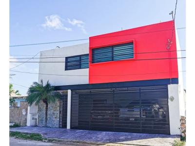 Casa con equipamiento en venta en Mérida, 320 mt2, 5 recamaras
