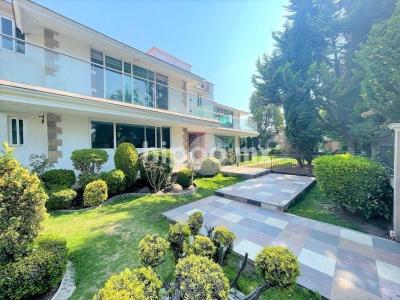 Casa en Venta Paseo San Joaquin, La Asunción Metepec Edo Mex, 730 mt2, 4 recamaras