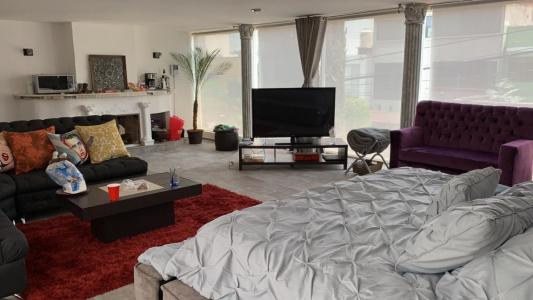 Casa en venta en Ciudad Satélite 5 recámaras, 550 mt2, 5 recamaras