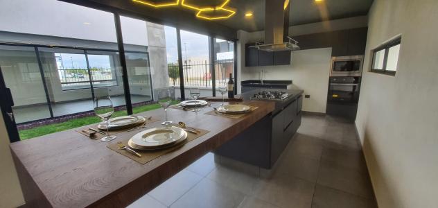 Casa en venta en Lomas de Angelópolis 3 recámaras, 215 mt2, 3 recamaras