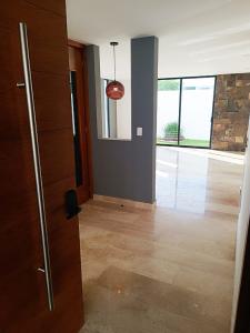 HERMOSA RESIDENCIA EN VENTA PARQUE NAYARIT LOMAS ANGELOPOLIS PUEBLA 4 RECAMARAS, 330 mt2, 4 recamaras