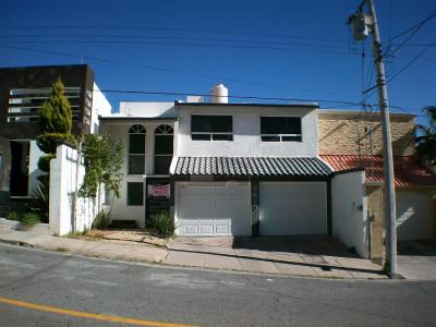 Casa en venta en Chihuahua Fraccionamiento Bahías , 275 mt2, 3 recamaras