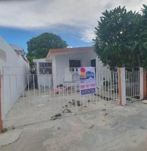 Casa en venta en Mérida, Yucatán, Residencial Pensiones ideal negocio, 230 mt2, 3 recamaras