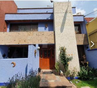 Casa en venta en Prado Coapa, Tlalpan, 303 mt2, 5 recamaras