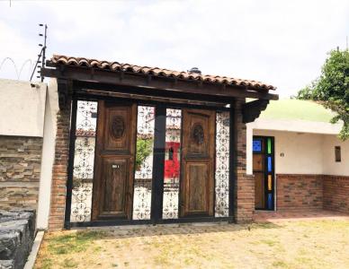 Casa sola en venta en San Felipe Tlalmimilolpan, Toluca, México, 290 mt2, 4 recamaras