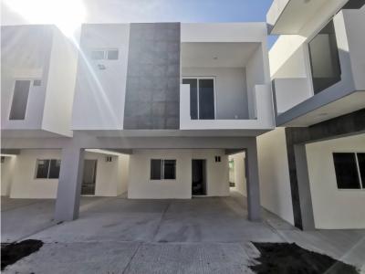 Casas en venta en Col. Del Pueblo, Tampico. FMR-V241, 138 mt2, 3 recamaras