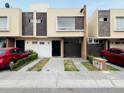 Casa en venta en Paseo Arboleda , Toluca de 3 recámaras, 102 mt2, 3 recamaras