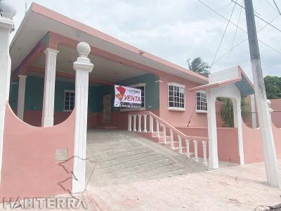 Casa en venta en la colonia azteca, Tuxpan, Veracruz., 220 mt2, 4 recamaras