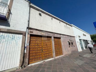 Casa Comercial de Venta en el Centro de Querétaro, Av Corregidora, 552 mt2, 7 recamaras