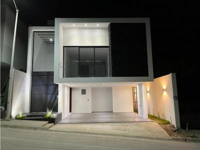 Casa en venta en Fracc. La Molienda, Emiliano Zapata, 260 mt2, 3 recamaras