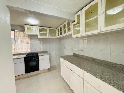 Vendo departamento en Calzada de las Armas, Tlalnepantla, 70 mt2, 2 recamaras