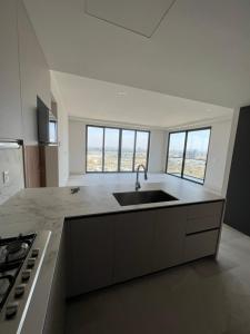 Se vende departamento en Puerta Las lomas, Torre Del Prado, zona Andares, Zapopan., 98 mt2, 2 recamaras